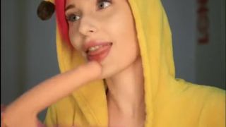 MYKINKYDOPE Beautiful bitch fucks herself with a phallus
