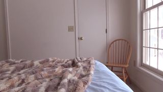 Legendarylootz Attractive lady relish fucks vagina with a sex toy