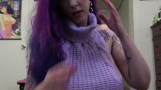 Sasha Lynne Shaggy slut caresses shaved cunt