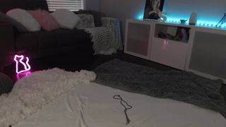 skyewatson modest babe tickles clit