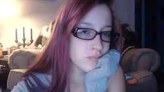 liljbby masterly trash seduces with masturbation