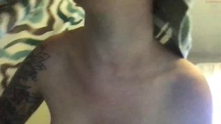 liljbby playing with her pussy