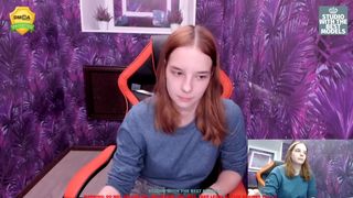 liacoy luxurious mare masturbates