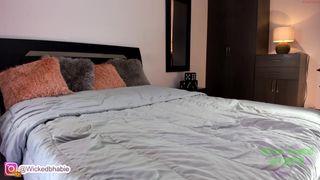 emilyortiz1 sexy chickens caress excited nipples