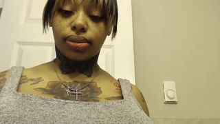 creamyexotica brought herself to squirt