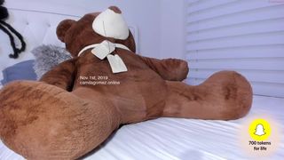 camilagomezz delightful girl caresses big boobs