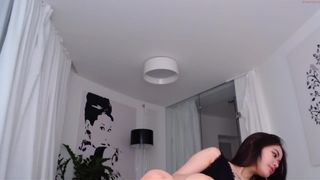 li_chang big tits and neat vagina