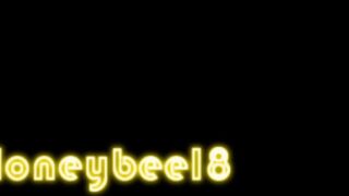 _honeybee18 slut fucks pussy and cums