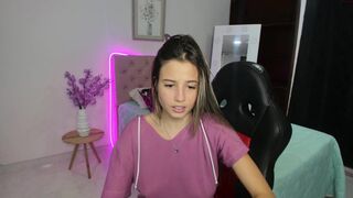 naivebby01 Appetizing brunette