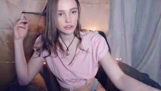 marie_blue gorgeous brunette girl passionately sucks dildo