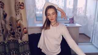 marie_blue juicy girls teasing shaved pussies