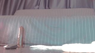 lanthimos attractive blonde fucking herself with fingers