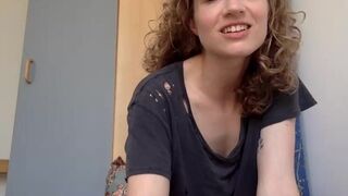 kosherpussy charming babe shows off beautiful sissy