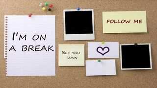 kira_kiro whore babe masturbates pussy