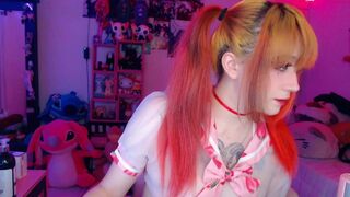 kao_chan crazy doll doll masturbates pussy