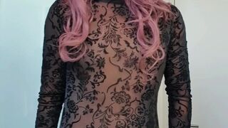 Brooke Spearz busty skin fucks pussy dildo