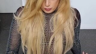 Brooke Spearz ardent slut licks dildo