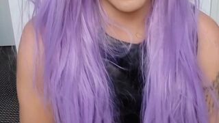 Brooke Spearz whore babe masturbates shaved pussy