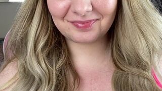 Jodie Lawson    Busty brunette