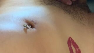 White Chinaa shrew babe kurolesit in the office