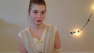 Tessa Winters to the cute chick rubs her clit