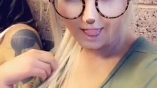 Chelsea Marie aka xxxchelseamarie fascinating courtesan pretty ass fucks sex toy