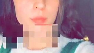 Luna_raise petite chick fucks herself with toys