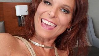 Syren De Mer naughty chick gets nude and jerks off