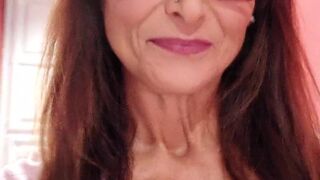 Syren De Mer wild confused jumps on sex toy