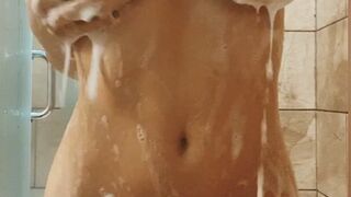 Gdiva96  fingers in pussy