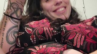 sheisatang shows pussy