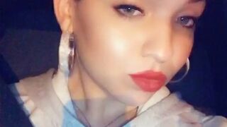 WinterxxDoll mother masturbates on skype