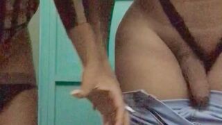 NIcky Jimenez aka Nicole Flakita greedily fucks her pussy