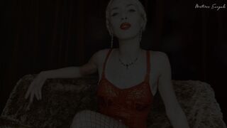 Mistress Euryale babe in stockings fingering sex toy