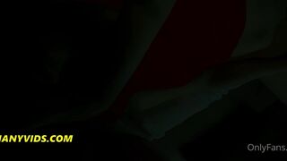 kcupqueen busty  cam girl  undresses and caresses her pussy