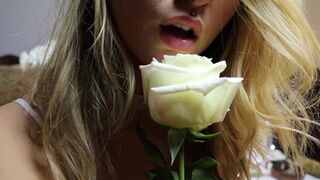 White_Magic whore babe jerks off through panties