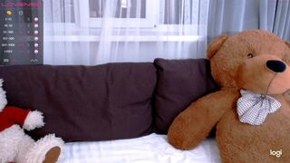 lairakein busty lady masturbates the front cap with a sex toy