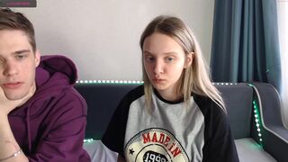 lilkrystal slut fucks pussy and cums