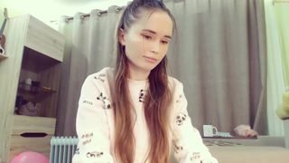 glassi hot prostitute poses in shorts