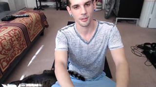 deviantill exquisite slut fucks himself dildo