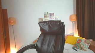 ady_w_o_w cute babe jerks off with sex toys