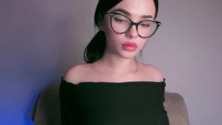 getting_high_ vicious bitch tightly stretches her pussy