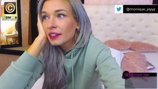 debralee busty slut caresses shaved pussy