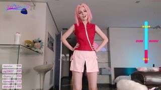 sia_siberia blonde slut twirls elastic booty