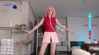 sia_siberia blonde slut twirls elastic booty
