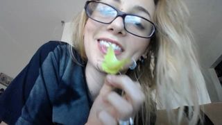 Chezza Luna spicy nipple fuck on the beach