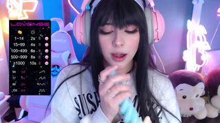 soon_lee green haired sweater cuddles