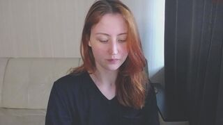 schrodingerss_cat tearing her tender pussy