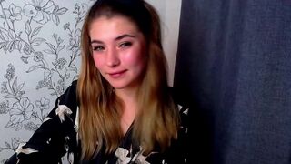 _annabel_shy busty slut brings herself to squirt