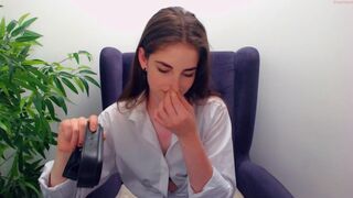 katrinaa___ hot aunt fucks juicy anus